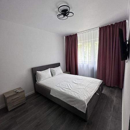 Apartament 3 Camere Trapezului Bucureşti Eksteriør bilde