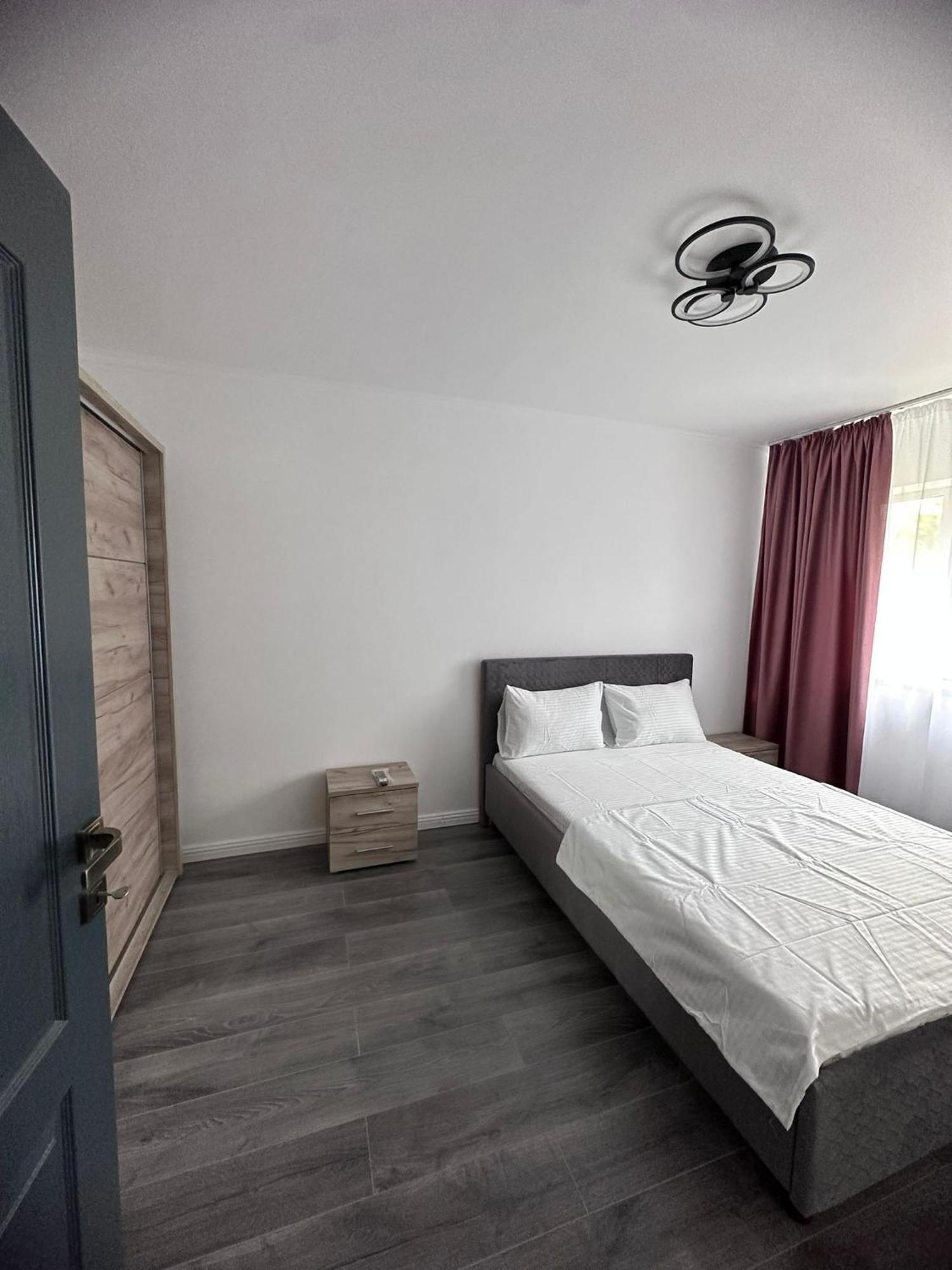 Apartament 3 Camere Trapezului Bucureşti Eksteriør bilde