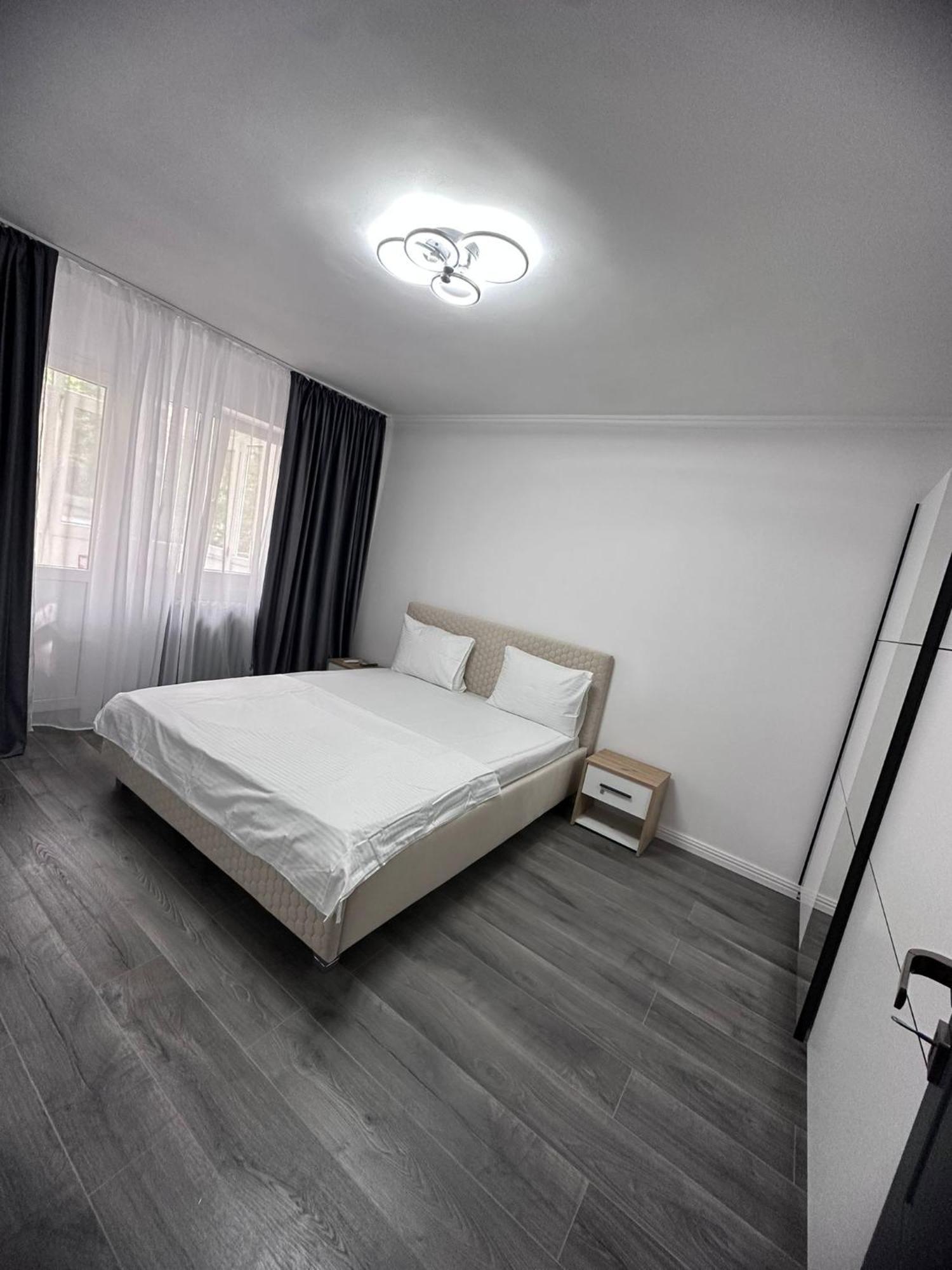 Apartament 3 Camere Trapezului Bucureşti Eksteriør bilde