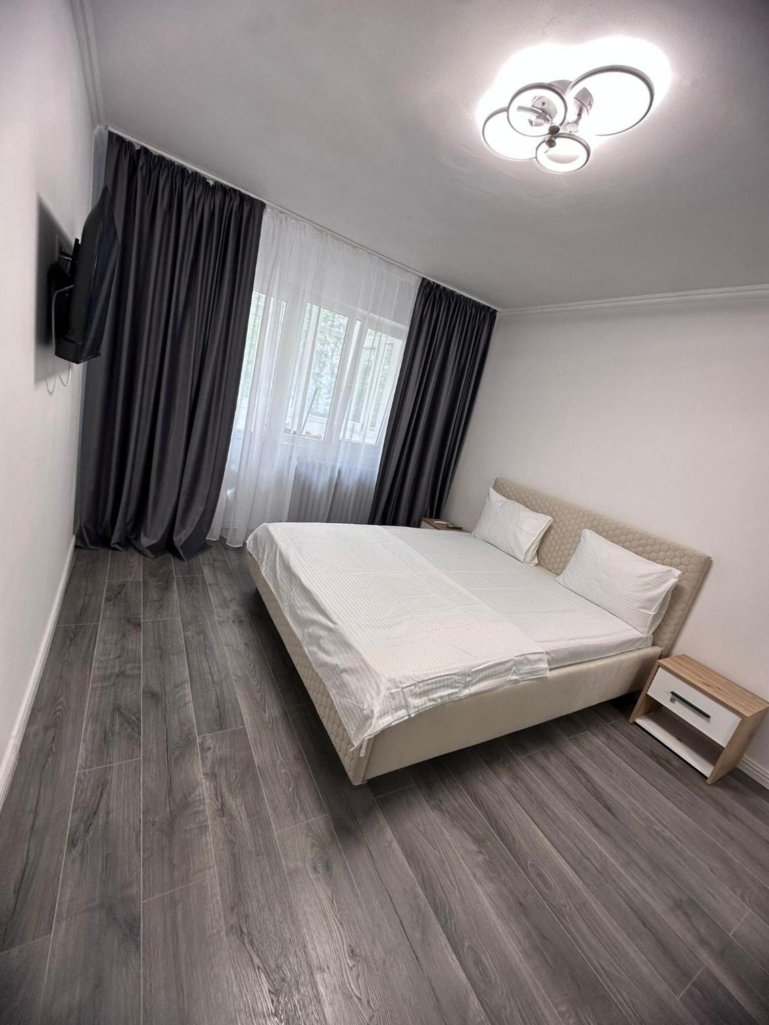 Apartament 3 Camere Trapezului Bucureşti Eksteriør bilde